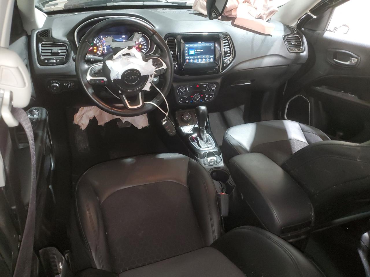 Photo 7 VIN: 3C4NJDBB9MT586523 - JEEP COMPASS 