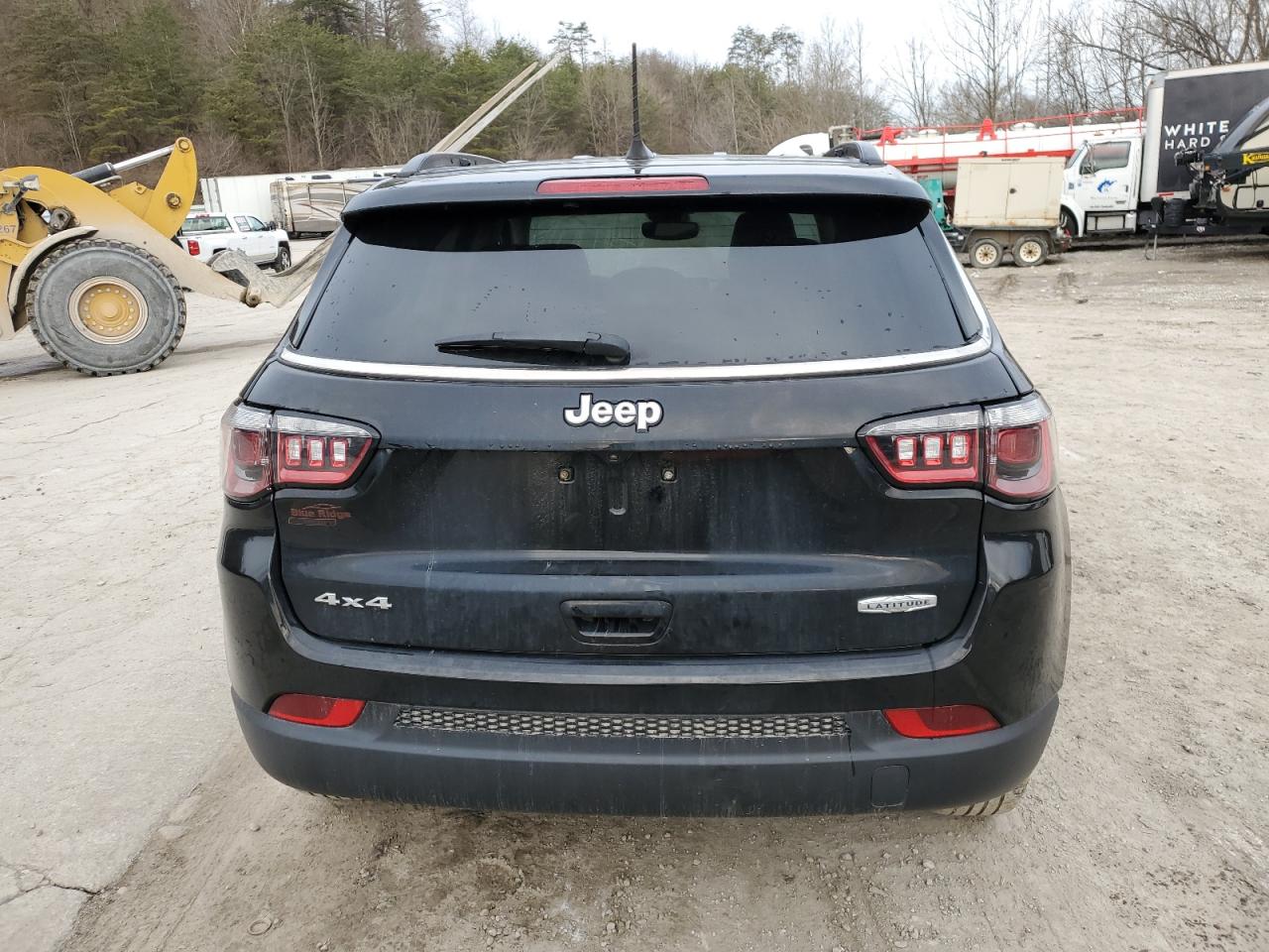 Photo 5 VIN: 3C4NJDBB9NT136596 - JEEP COMPASS 