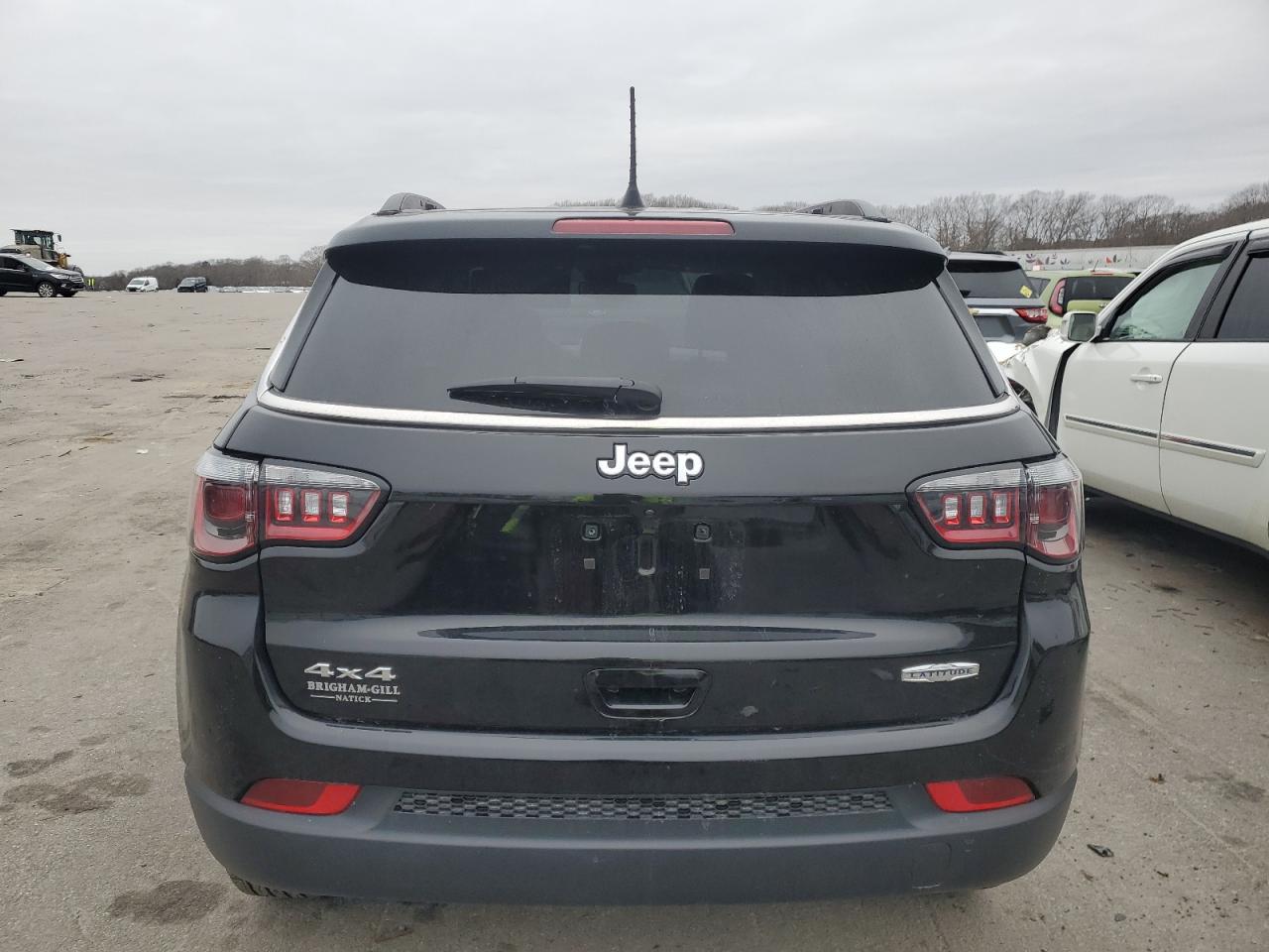 Photo 5 VIN: 3C4NJDBB9NT209806 - JEEP COMPASS 