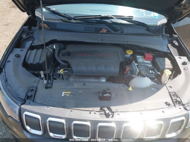 Photo 9 VIN: 3C4NJDBB9NT223494 - JEEP COMPASS 