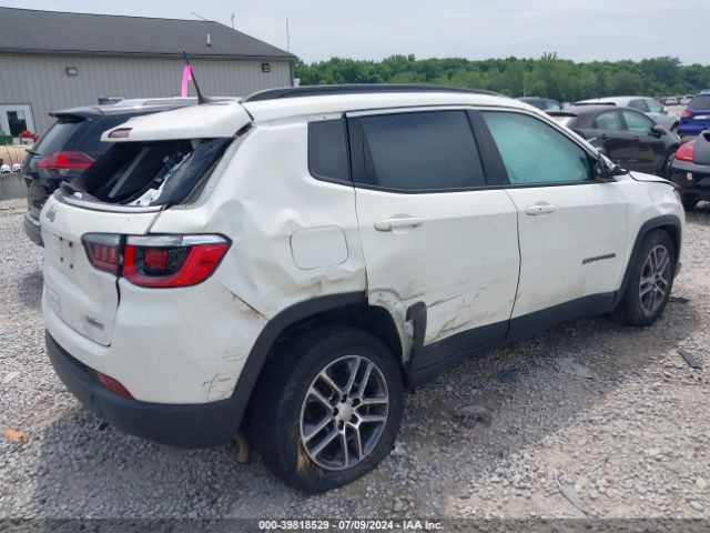 Photo 3 VIN: 3C4NJDBBXHT693134 - JEEP COMPASS 