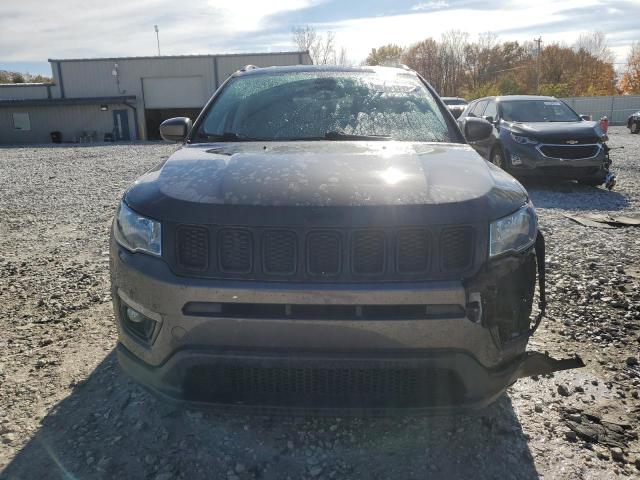 Photo 4 VIN: 3C4NJDBBXJT320388 - JEEP COMPASS LA 