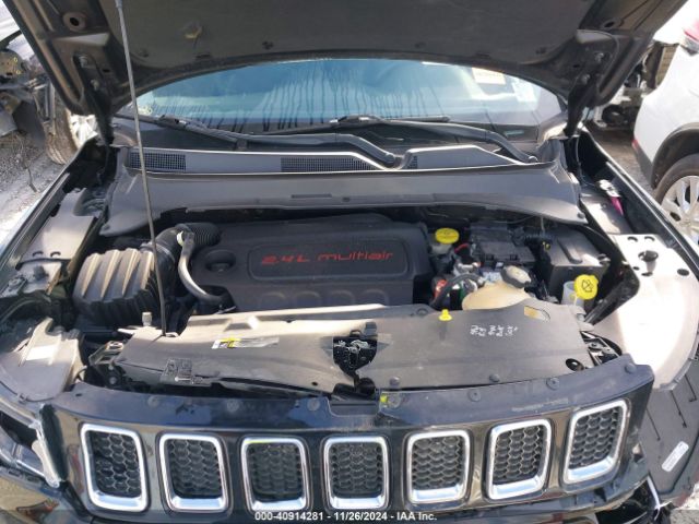 Photo 9 VIN: 3C4NJDBBXJT349793 - JEEP COMPASS 