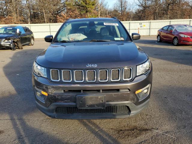 Photo 4 VIN: 3C4NJDBBXJT350281 - JEEP COMPASS LA 