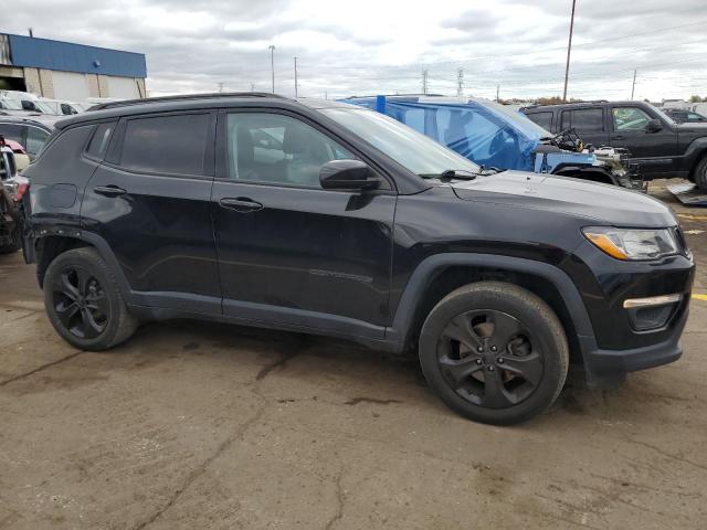 Photo 3 VIN: 3C4NJDBBXJT395558 - JEEP COMPASS 