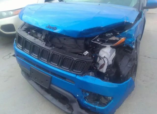 Photo 5 VIN: 3C4NJDBBXJT396161 - JEEP COMPASS 