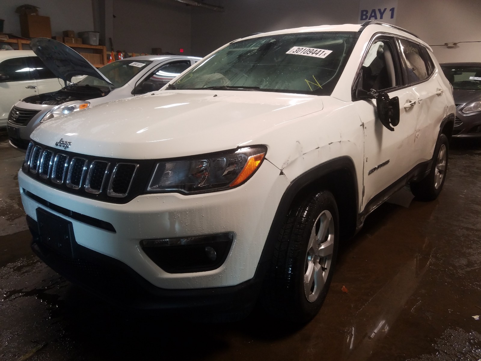 Photo 1 VIN: 3C4NJDBBXJT457590 - JEEP COMPASS 