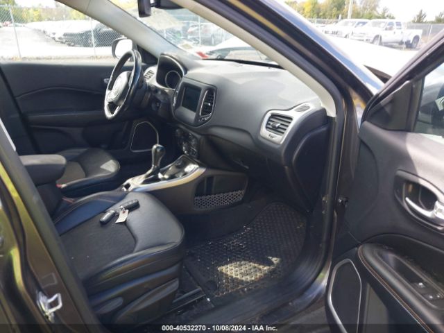 Photo 4 VIN: 3C4NJDBBXJT479413 - JEEP COMPASS 