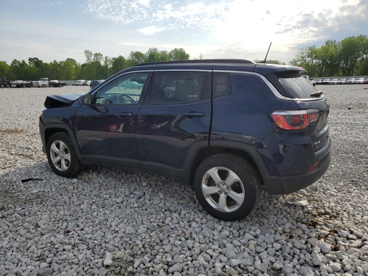 Photo 1 VIN: 3C4NJDBBXJT480819 - JEEP COMPASS 