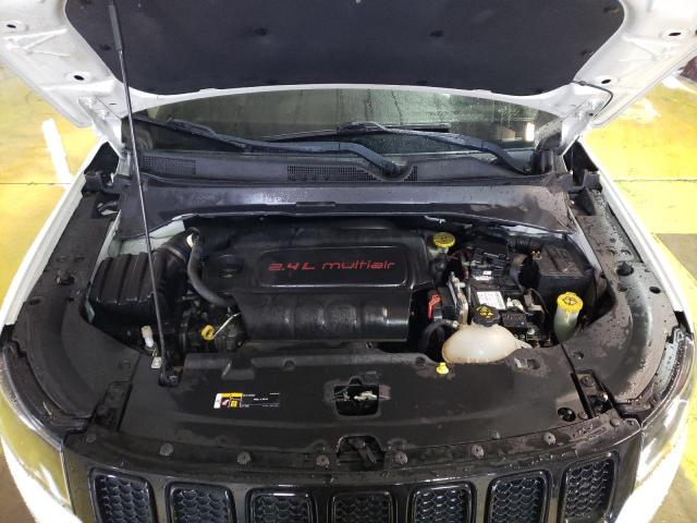 Photo 11 VIN: 3C4NJDBBXJT499595 - JEEP COMPASS LA 