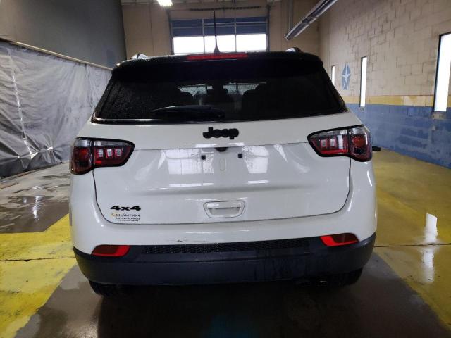 Photo 5 VIN: 3C4NJDBBXJT499595 - JEEP COMPASS LA 