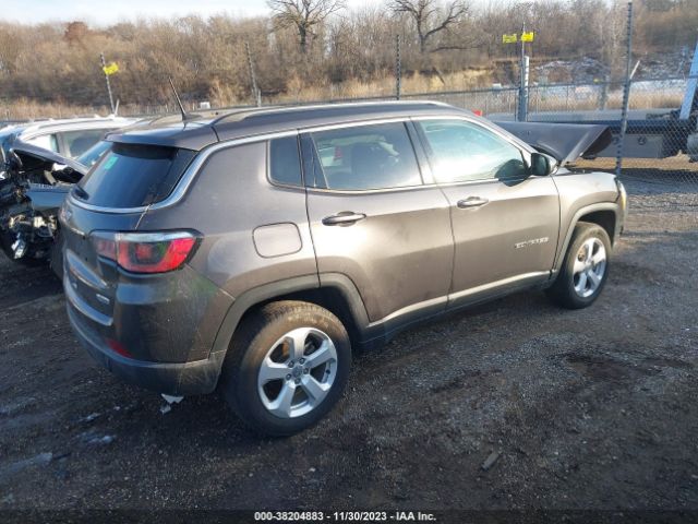 Photo 3 VIN: 3C4NJDBBXKT630350 - JEEP COMPASS 