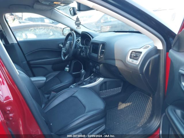 Photo 4 VIN: 3C4NJDBBXKT630719 - JEEP COMPASS 