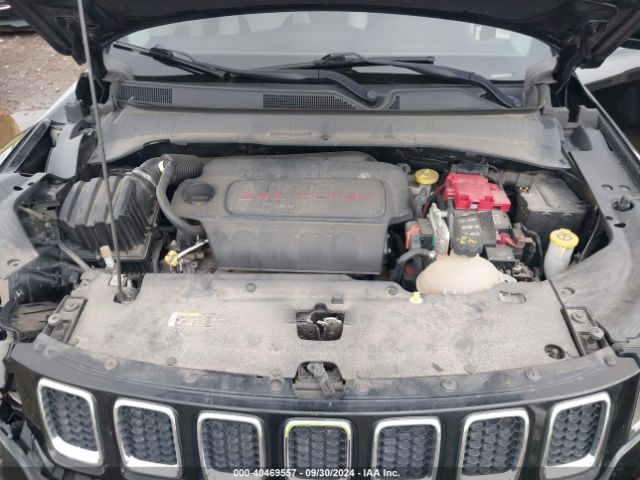 Photo 9 VIN: 3C4NJDBBXKT665826 - JEEP COMPASS 