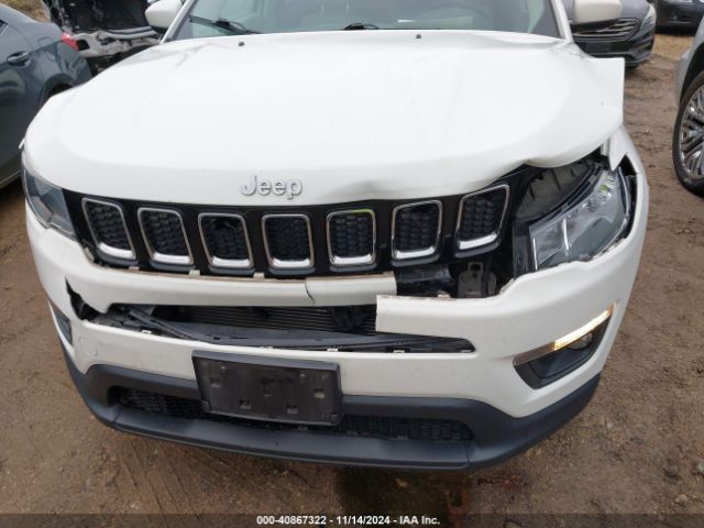 Photo 5 VIN: 3C4NJDBBXKT695411 - JEEP COMPASS 