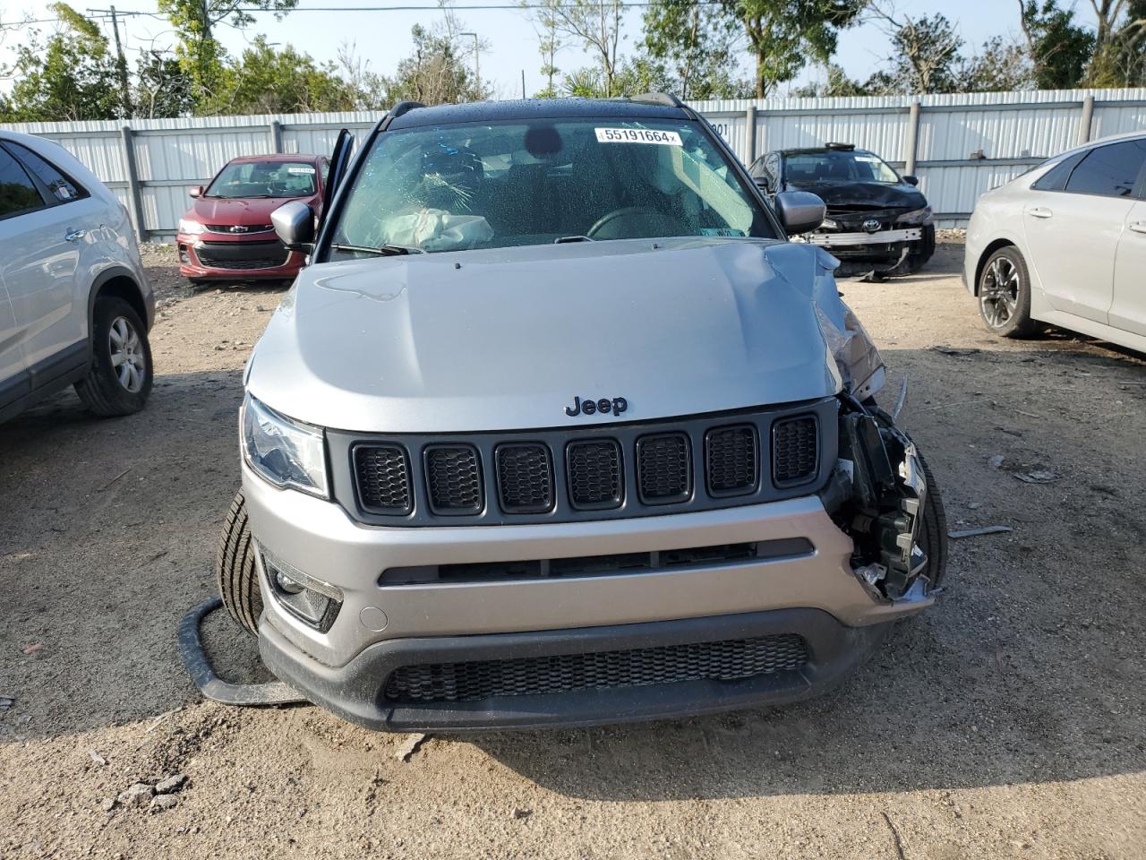 Photo 4 VIN: 3C4NJDBBXKT750391 - JEEP COMPASS 