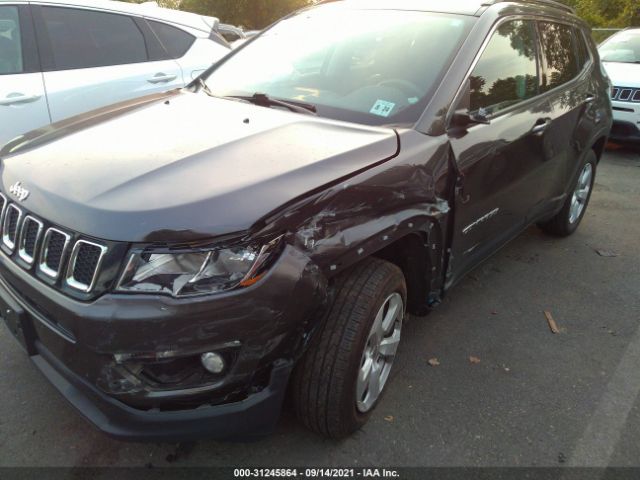 Photo 5 VIN: 3C4NJDBBXKT828135 - JEEP COMPASS 