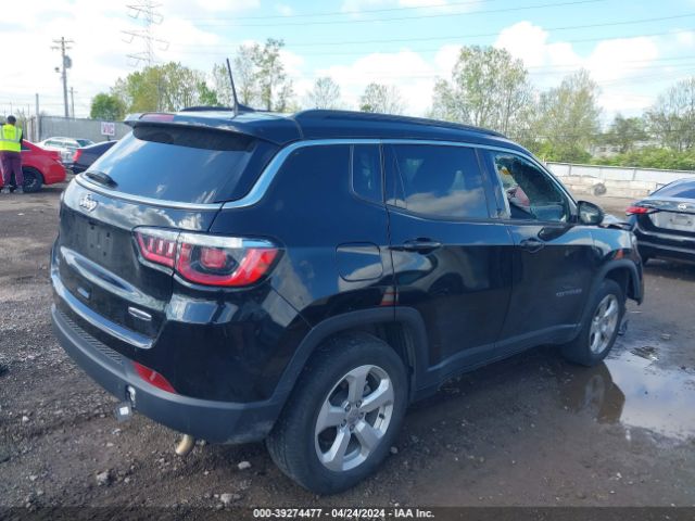 Photo 3 VIN: 3C4NJDBBXKT840401 - JEEP COMPASS 