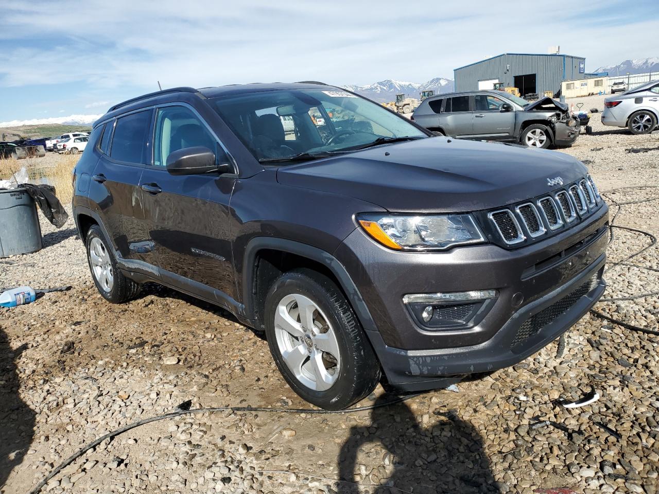 Photo 3 VIN: 3C4NJDBBXLT117391 - JEEP COMPASS 