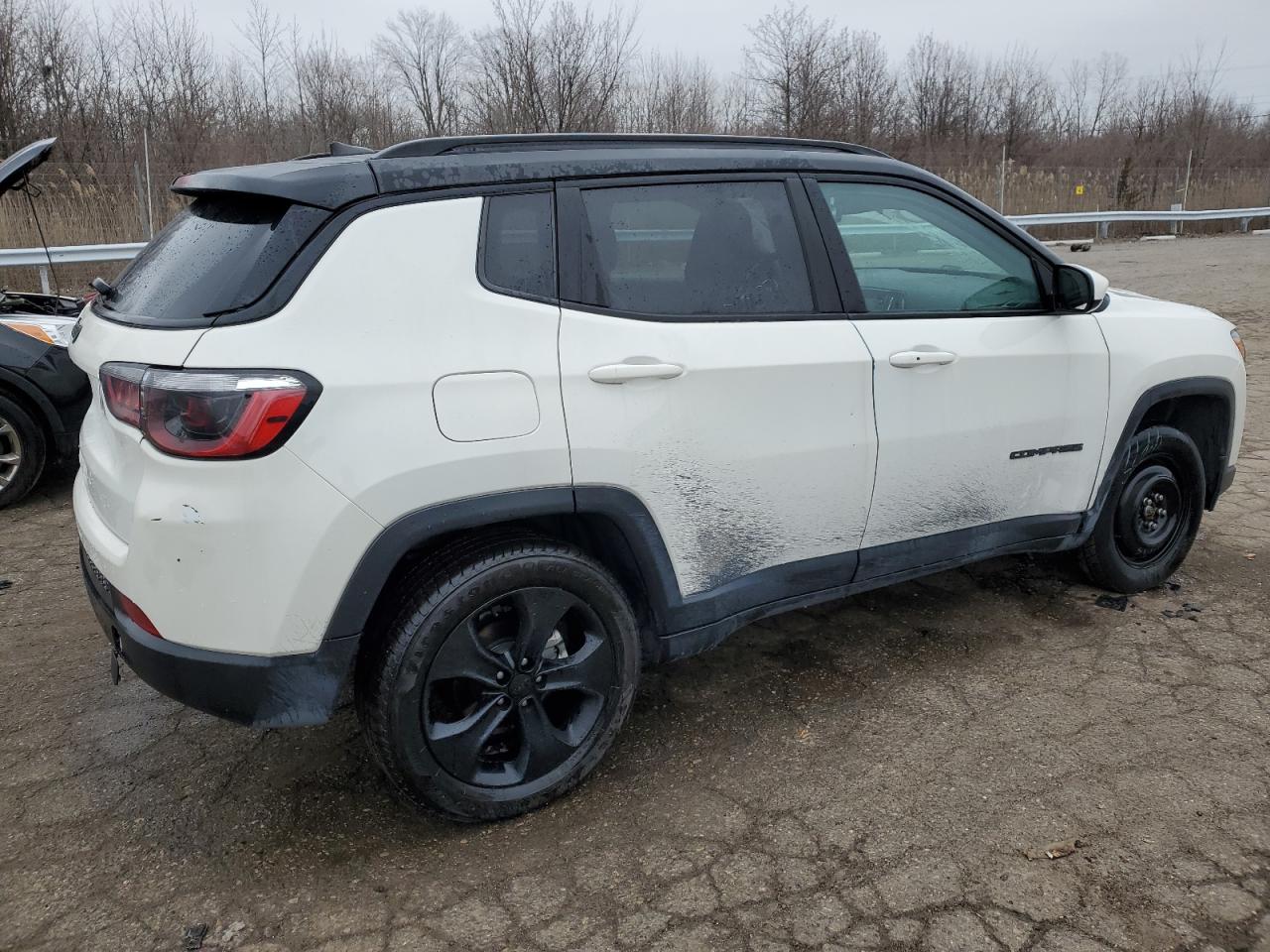 Photo 2 VIN: 3C4NJDBBXMT586532 - JEEP COMPASS 