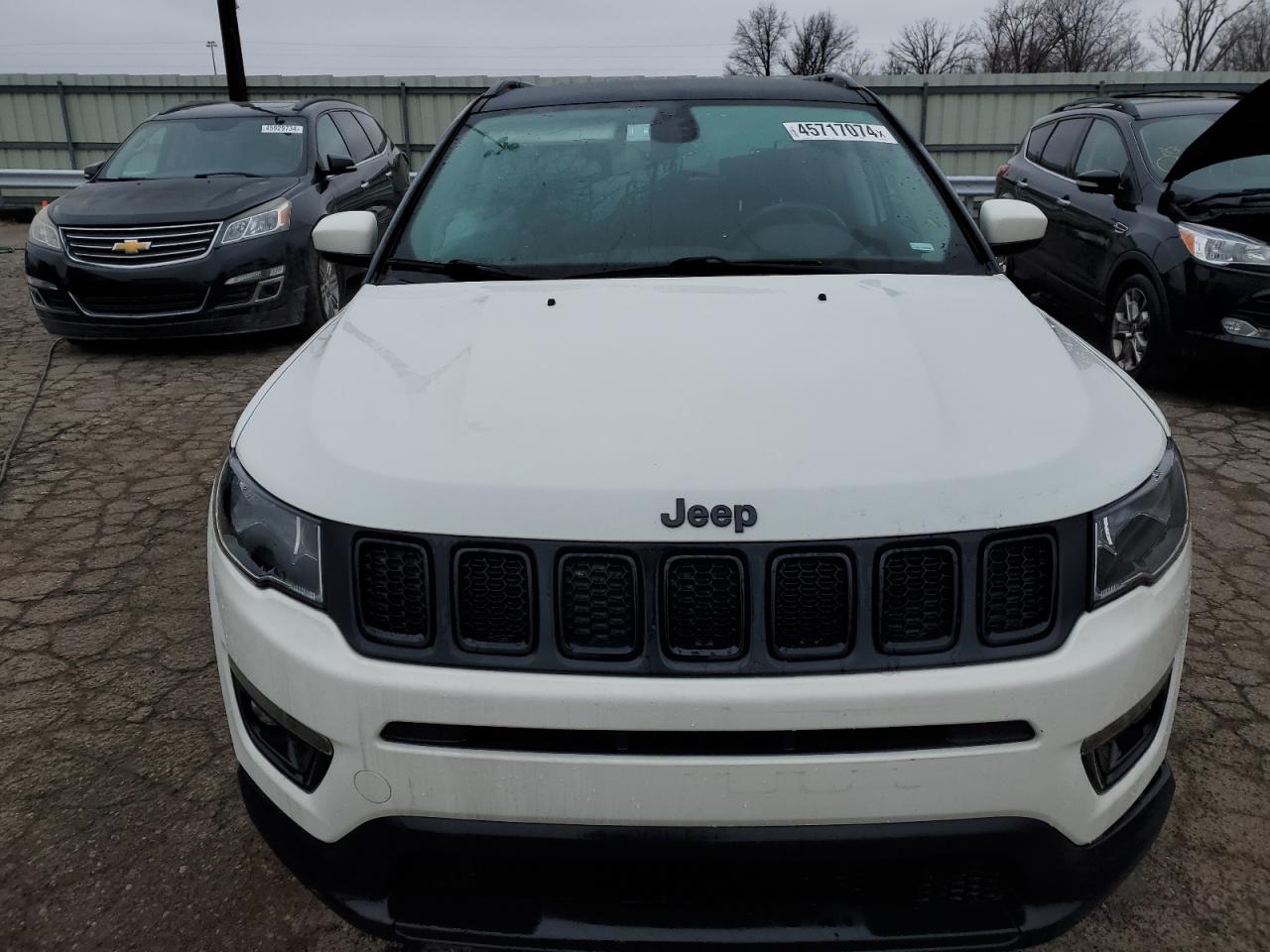 Photo 4 VIN: 3C4NJDBBXMT586532 - JEEP COMPASS 