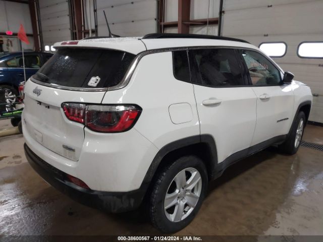 Photo 3 VIN: 3C4NJDBBXNT124103 - JEEP COMPASS 