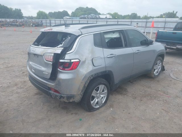 Photo 3 VIN: 3C4NJDBBXNT222287 - JEEP COMPASS 