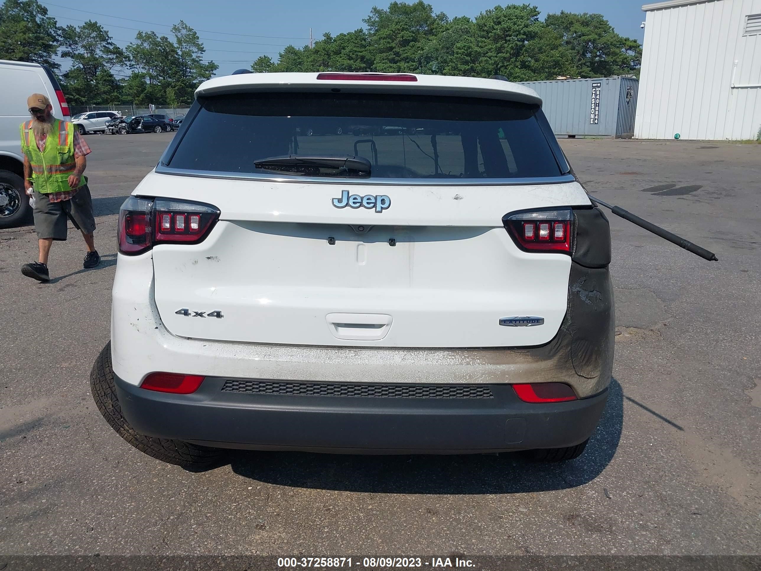 Photo 14 VIN: 3C4NJDBBXNT223892 - JEEP COMPASS 