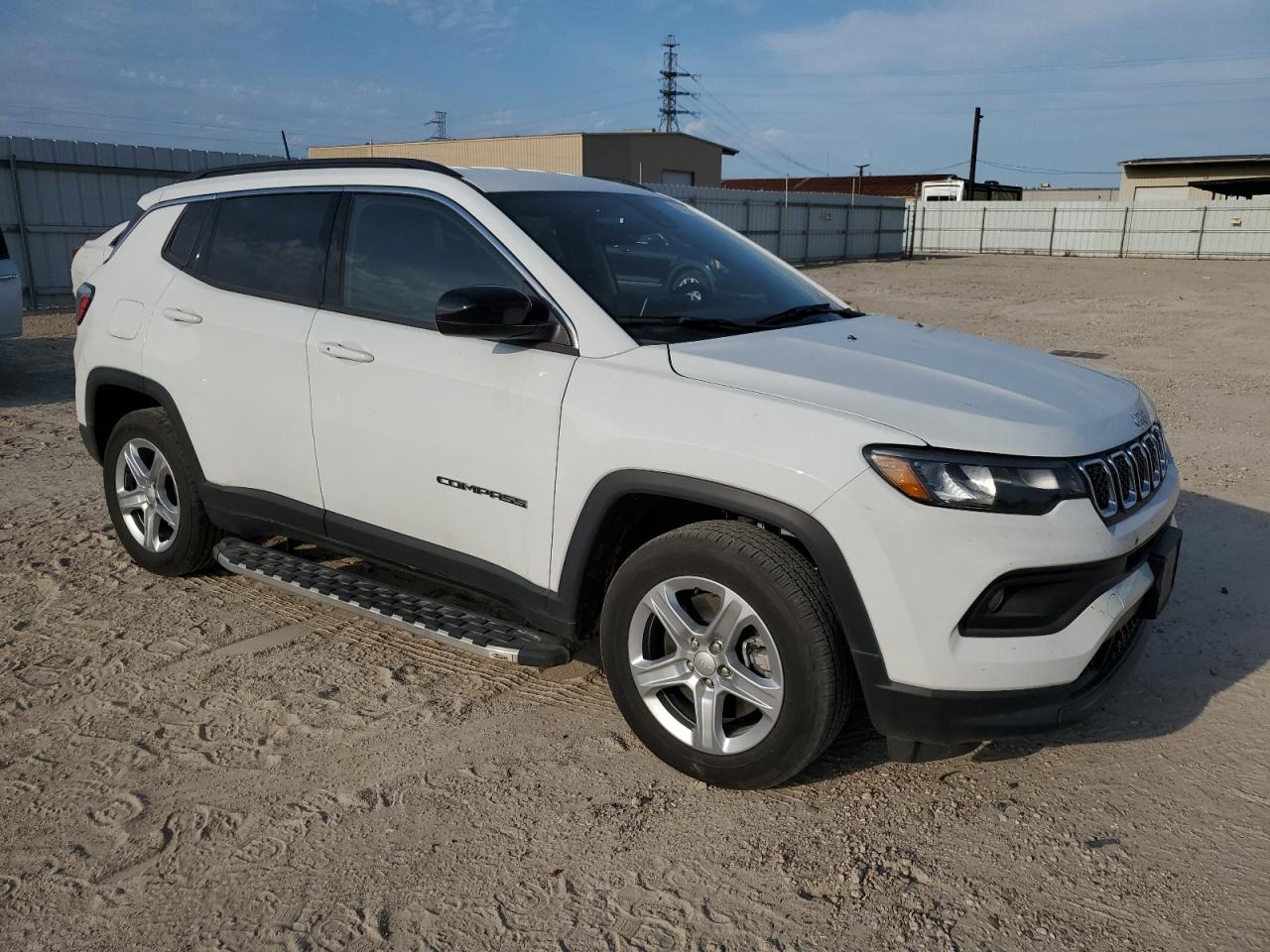 Photo 3 VIN: 3C4NJDBN4PT549197 - JEEP COMPASS LA 