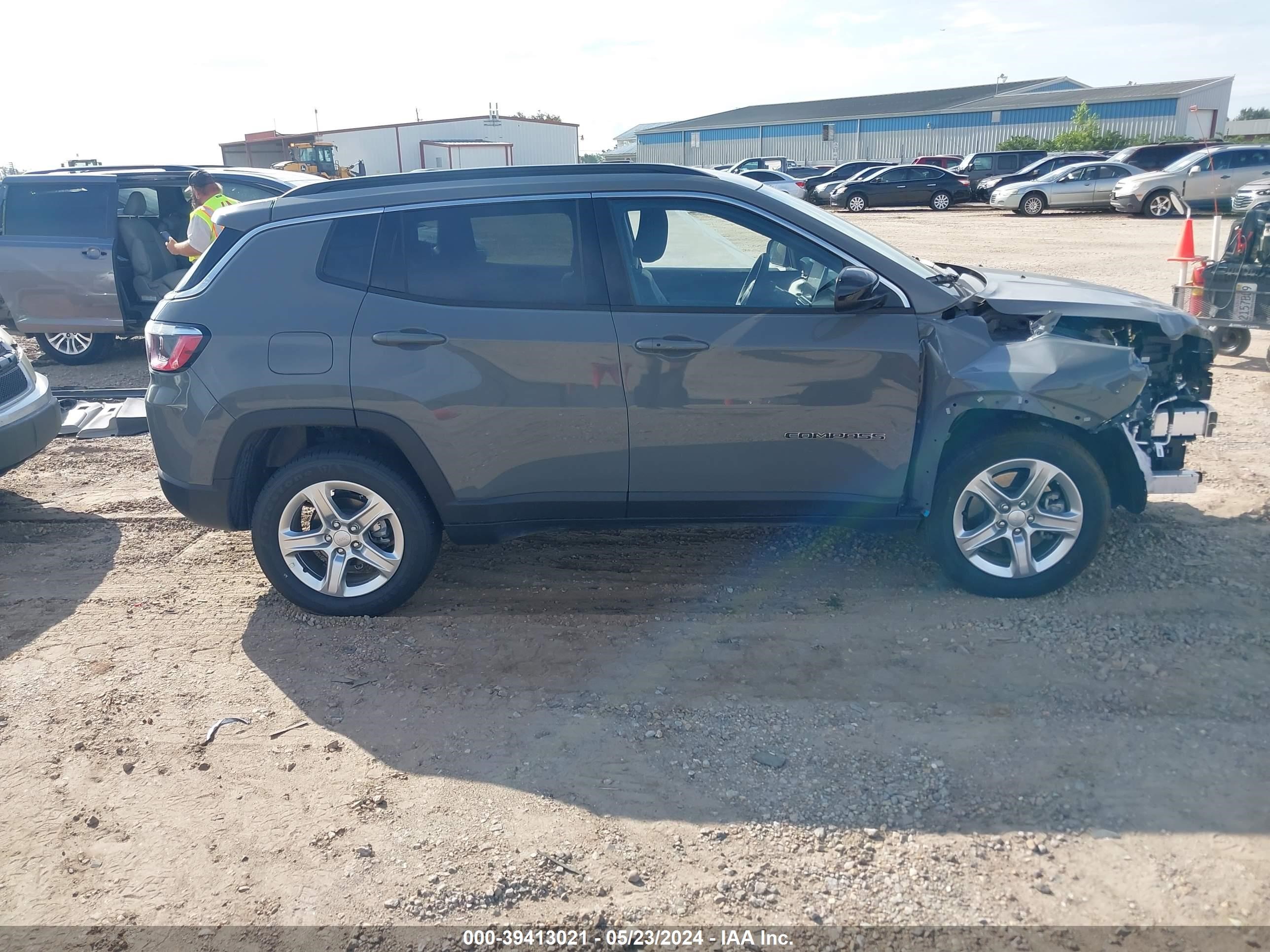 Photo 12 VIN: 3C4NJDBN7RT596243 - JEEP COMPASS 