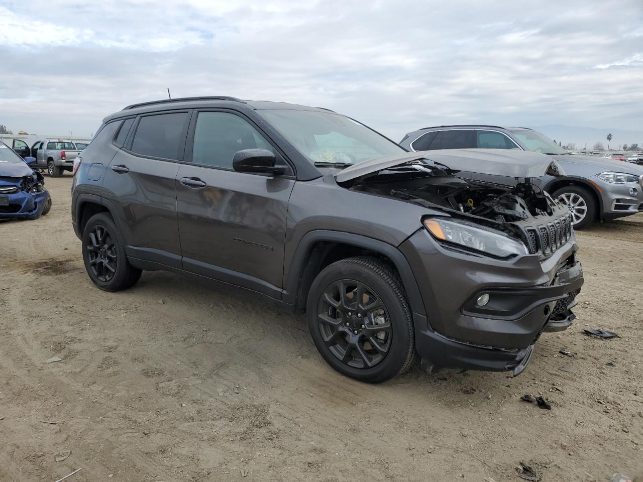 Photo 3 VIN: 3C4NJDBN9PT560339 - JEEP COMPASS 