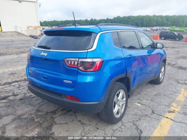 Photo 3 VIN: 3C4NJDBNXRT583163 - JEEP COMPASS 