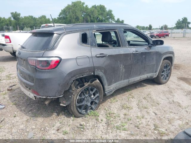 Photo 3 VIN: 3C4NJDBNXRT612631 - JEEP COMPASS 