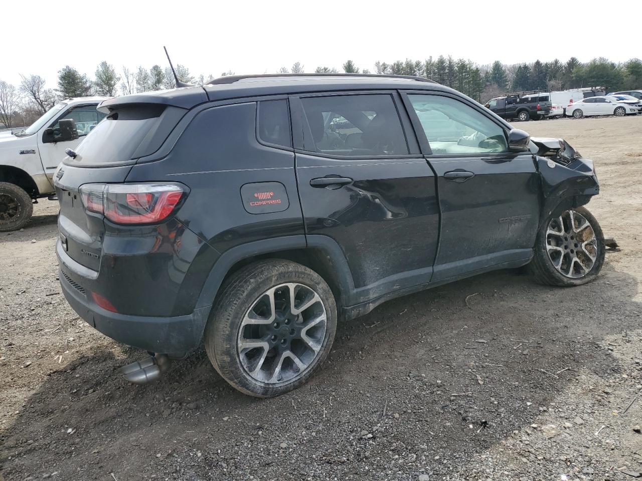 Photo 2 VIN: 3C4NJDCB0JT116696 - JEEP COMPASS 