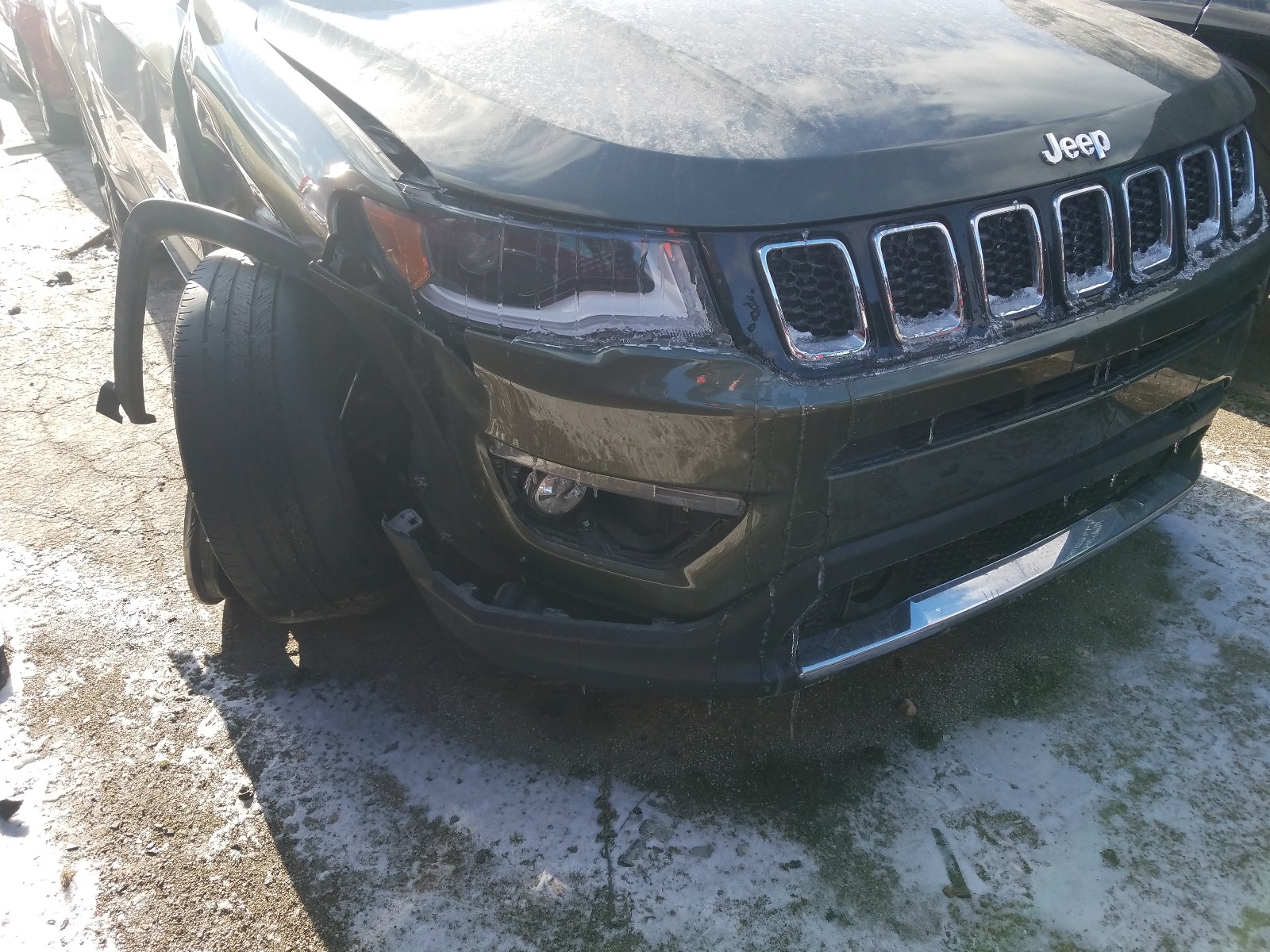 Photo 8 VIN: 3C4NJDCB0JT436276 - JEEP COMPASS 