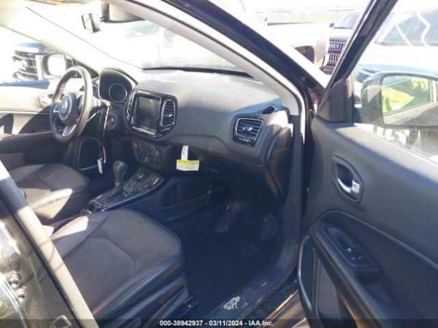 Photo 4 VIN: 3C4NJDCB0LT233908 - JEEP COMPASS 