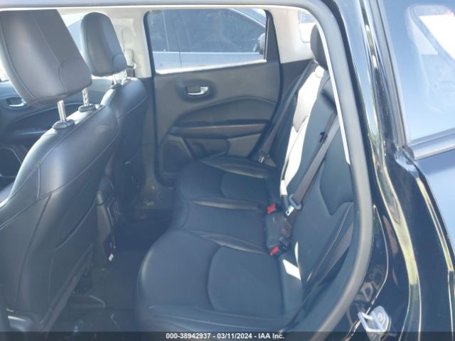 Photo 7 VIN: 3C4NJDCB0LT233908 - JEEP COMPASS 