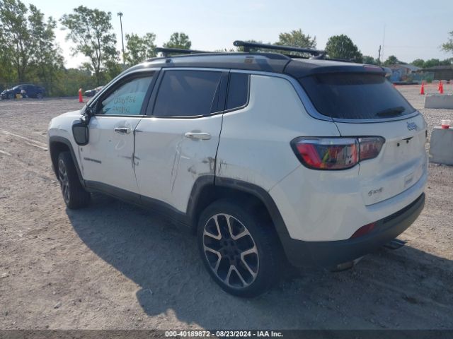 Photo 2 VIN: 3C4NJDCB1JT245742 - JEEP COMPASS 