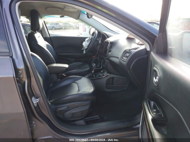 Photo 4 VIN: 3C4NJDCB2JT202642 - JEEP COMPASS 