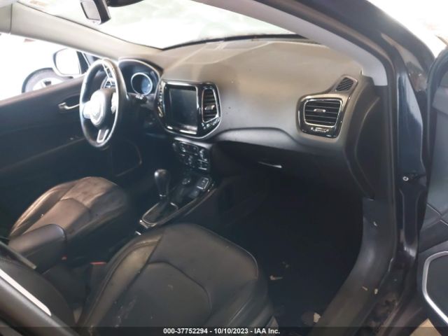 Photo 4 VIN: 3C4NJDCB2KT747550 - JEEP COMPASS 