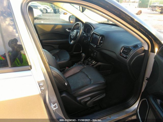 Photo 4 VIN: 3C4NJDCB3JT214296 - JEEP COMPASS 