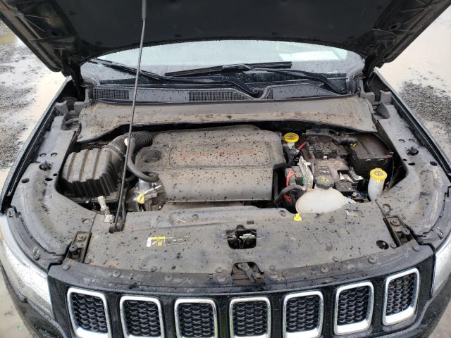 Photo 6 VIN: 3C4NJDCB4HT665991 - JEEP COMPASS LI 