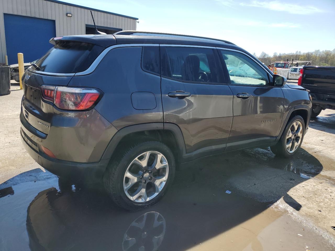 Photo 2 VIN: 3C4NJDCB4HT679583 - JEEP COMPASS 