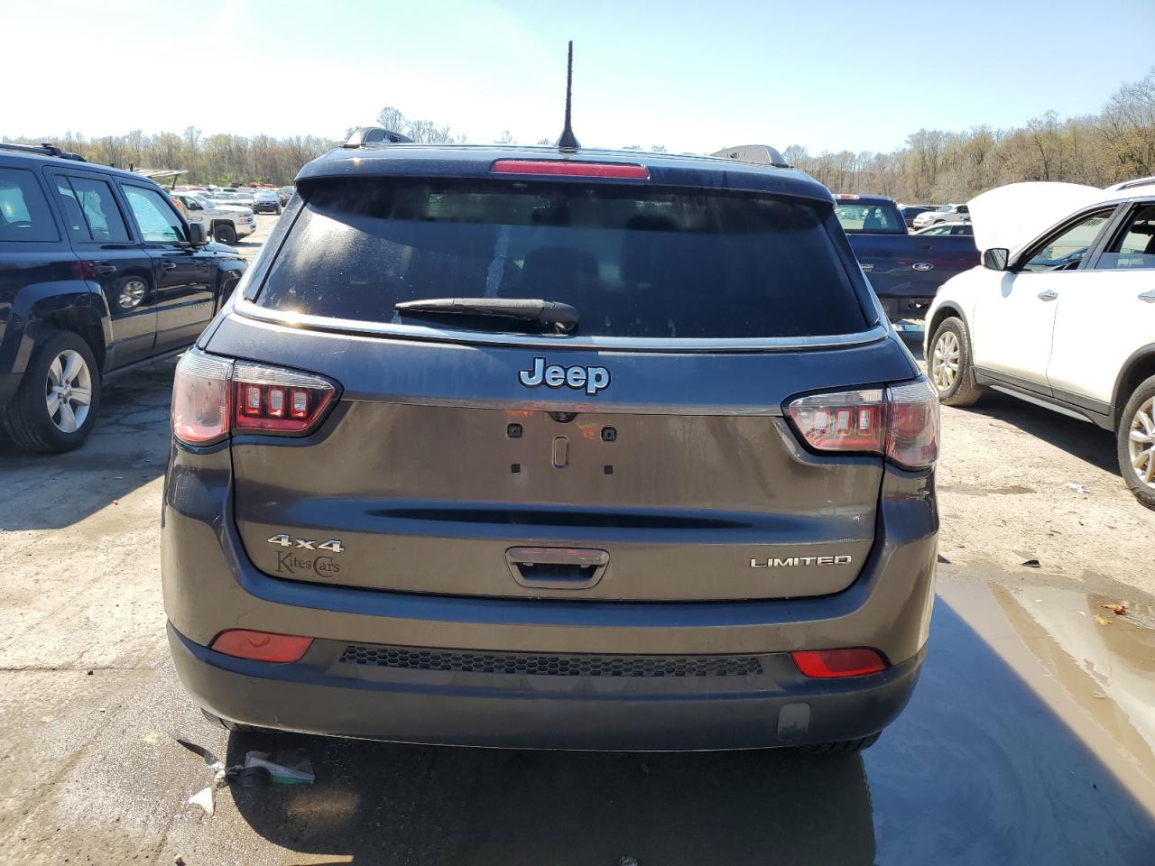 Photo 5 VIN: 3C4NJDCB4HT679583 - JEEP COMPASS 