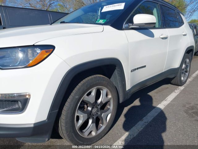 Photo 5 VIN: 3C4NJDCB4JT177100 - JEEP COMPASS 