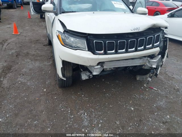 Photo 5 VIN: 3C4NJDCB4KT600369 - JEEP COMPASS 