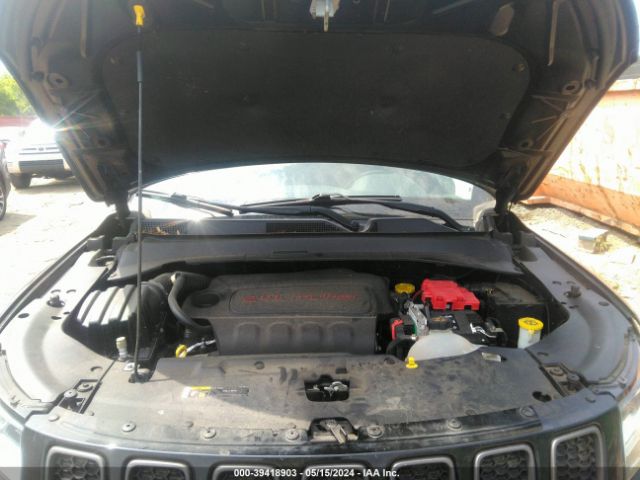 Photo 9 VIN: 3C4NJDCB4KT735660 - JEEP COMPASS 