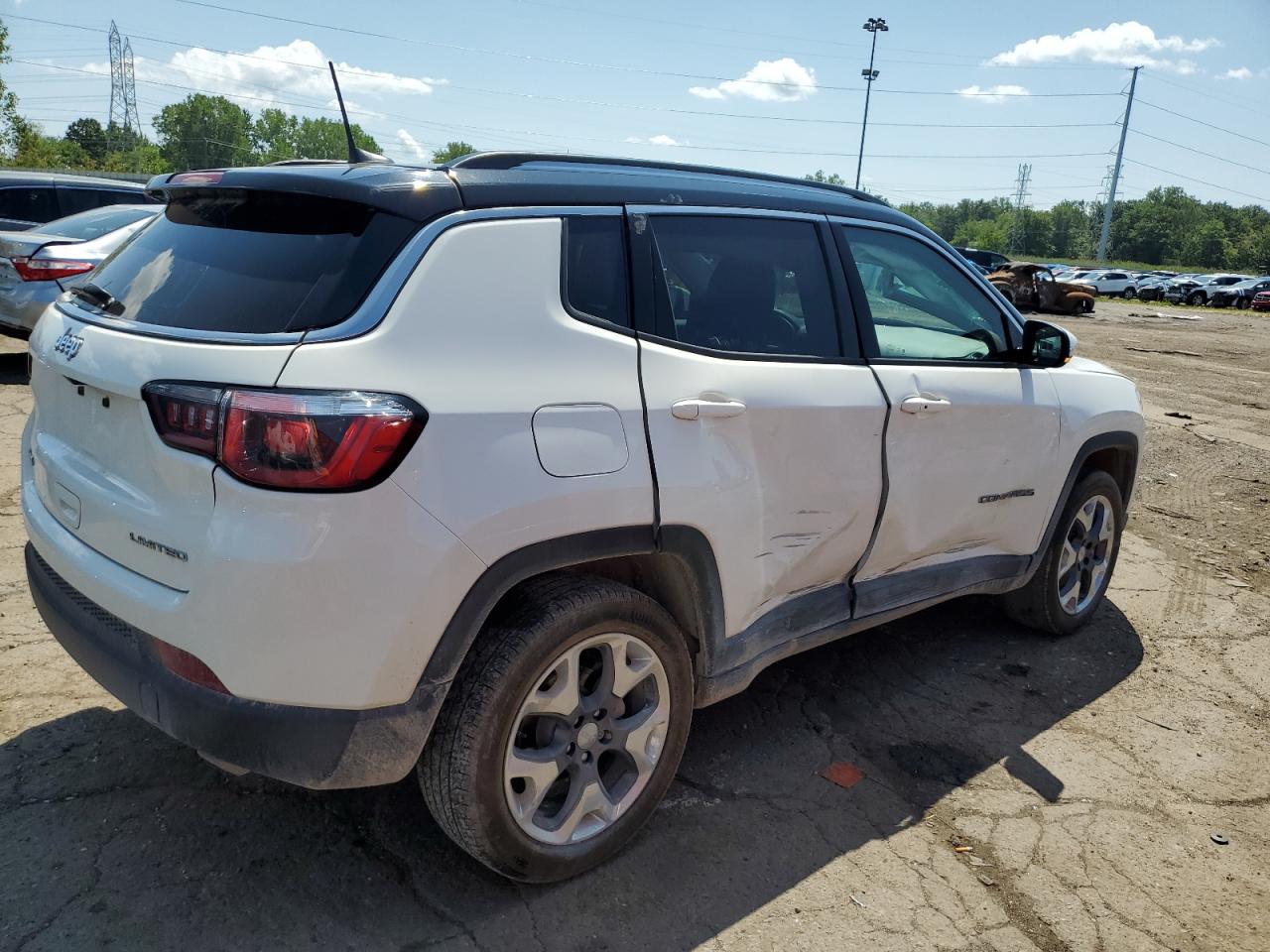 Photo 2 VIN: 3C4NJDCB4LT118261 - JEEP COMPASS 