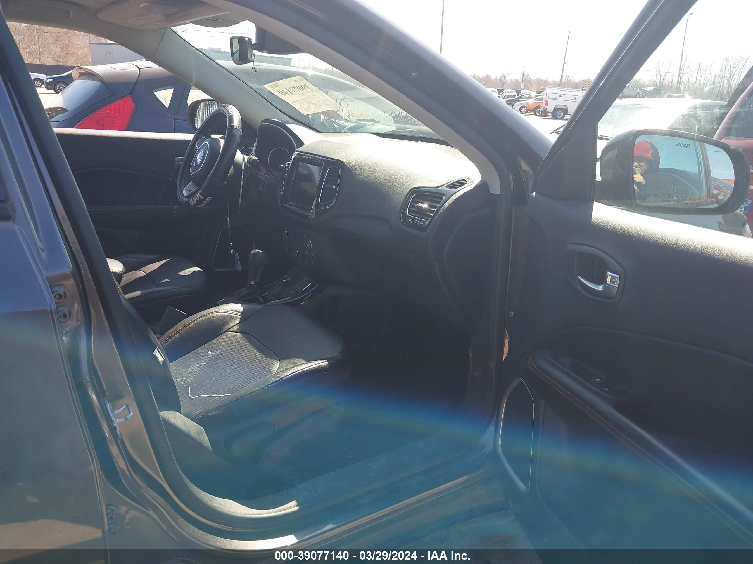 Photo 4 VIN: 3C4NJDCB4LT160123 - JEEP COMPASS 