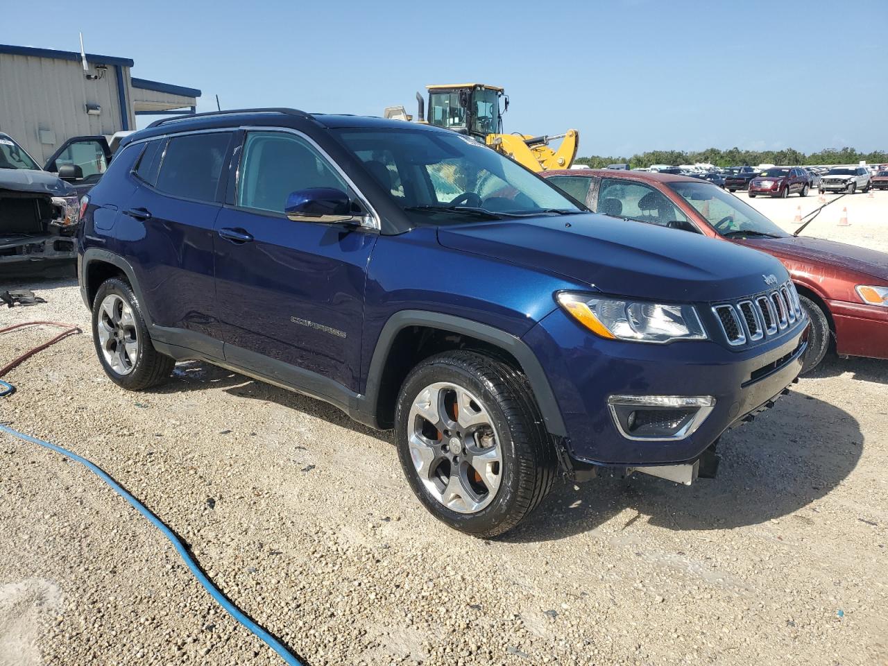 Photo 3 VIN: 3C4NJDCB5JT478846 - JEEP COMPASS 